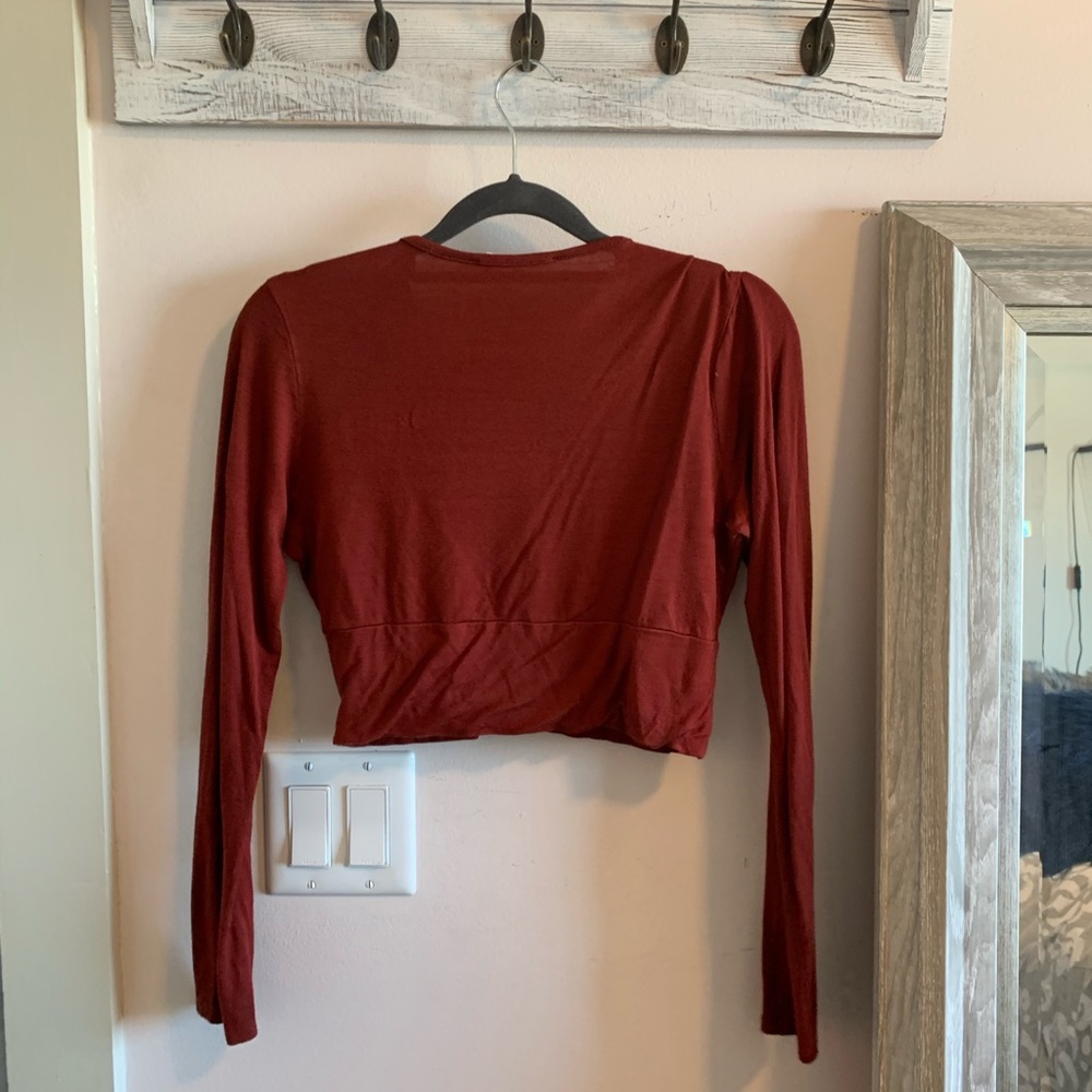 Rust deep v crop top - Picture 2 of 2